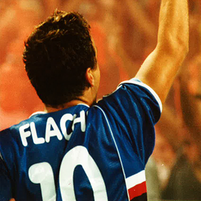 Buon compleanno, Flachi-gol: Samp TV dedica il palinsesto al numero 10