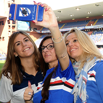 #SampthingDifferent: dai social al campo e il pre-partita si tinge di rosa