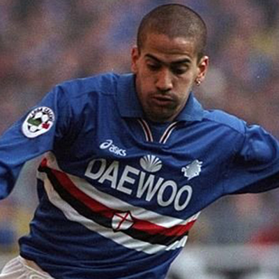 Tanti auguri a Verón, il campione argentino dai gol incredibili