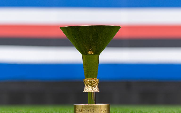 Lo Scudetto in piazza: selfie con la coppa e tutte le iniziative
