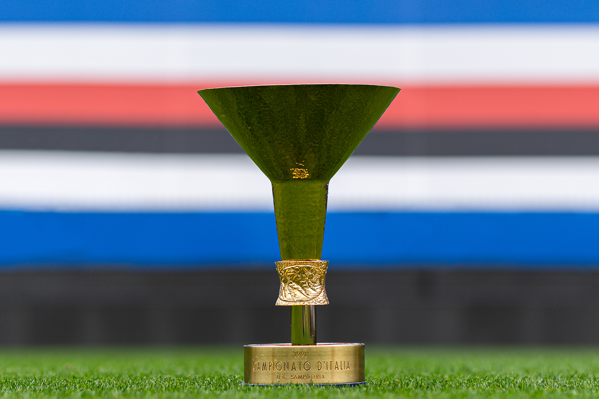 Lo Scudetto in piazza selfie con la coppa e tutte le iniziative U.C. Sampdoria