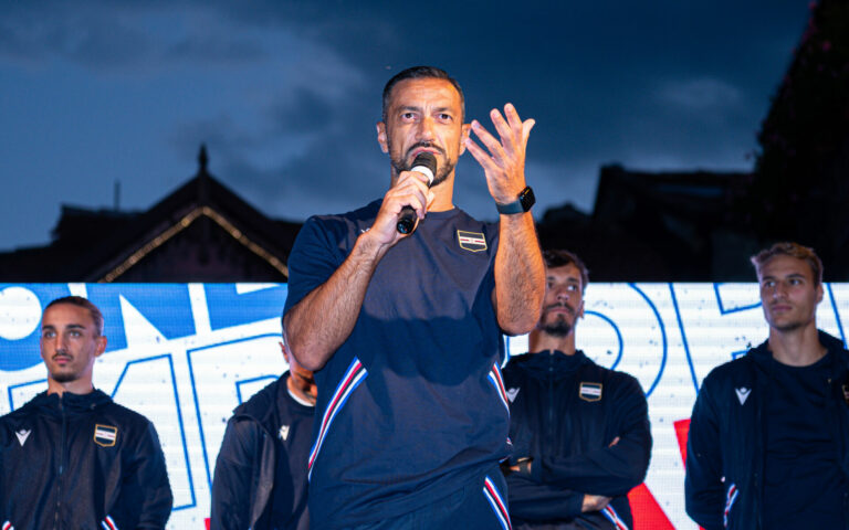 La Sampdoria abbraccia i tifosi in piazza a Ponte di Legno