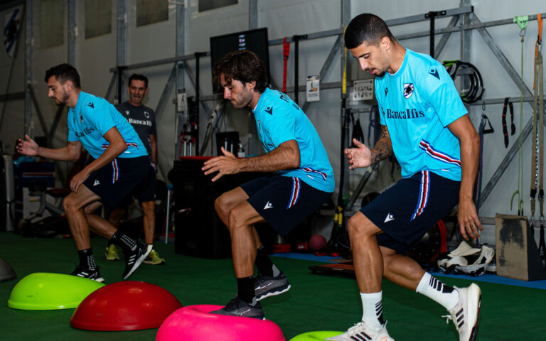 Maltempo a Bogliasco, mattutino a gruppi in palestra