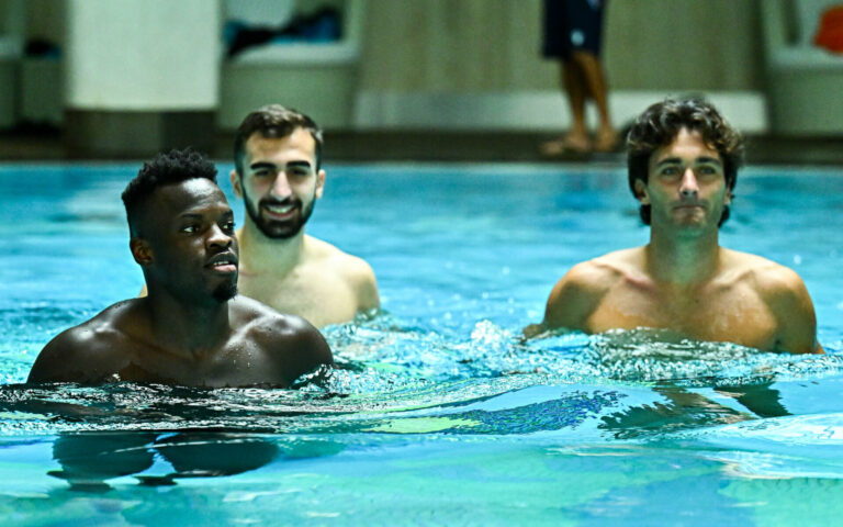 Pool session for Blucerchiati as Djuricic trains on the pitch
