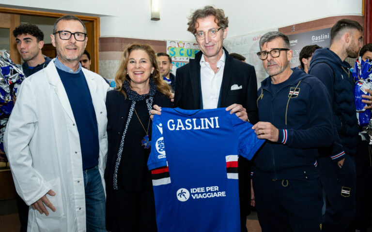 Uova, foto e sorrisi: la Pasqua è blucerchiata all’Istituto “Gaslini”