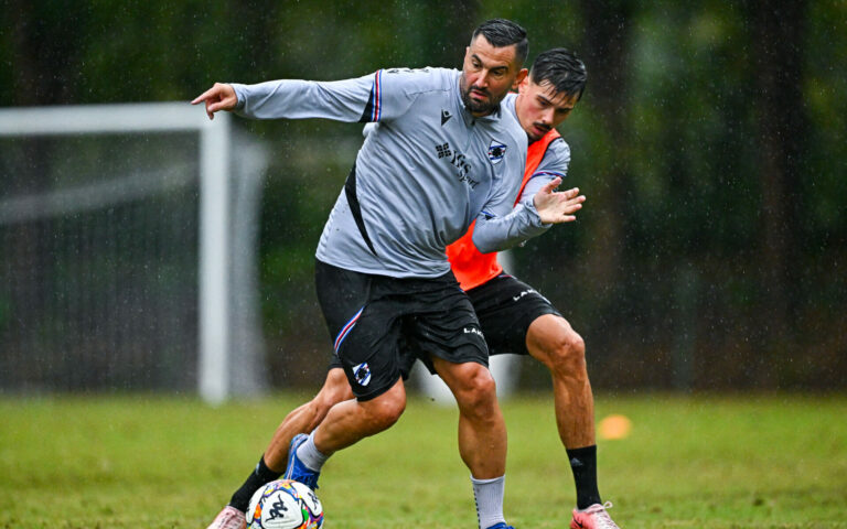 Partitella sotto la pioggia a Bogliasco, venerdì mattutino